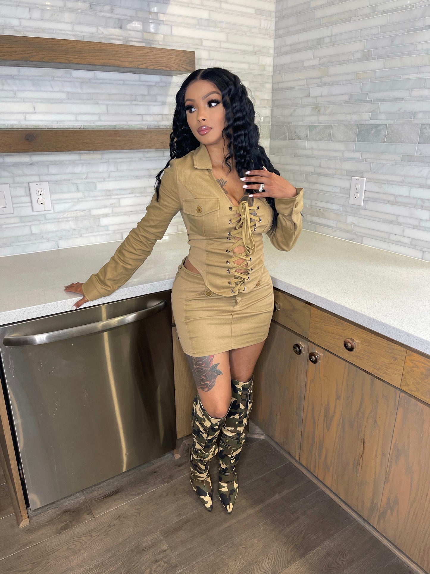 Detailed skirt set